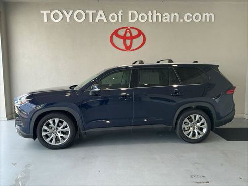 Certified 2025 Toyota Grand Highlander FWD image 1