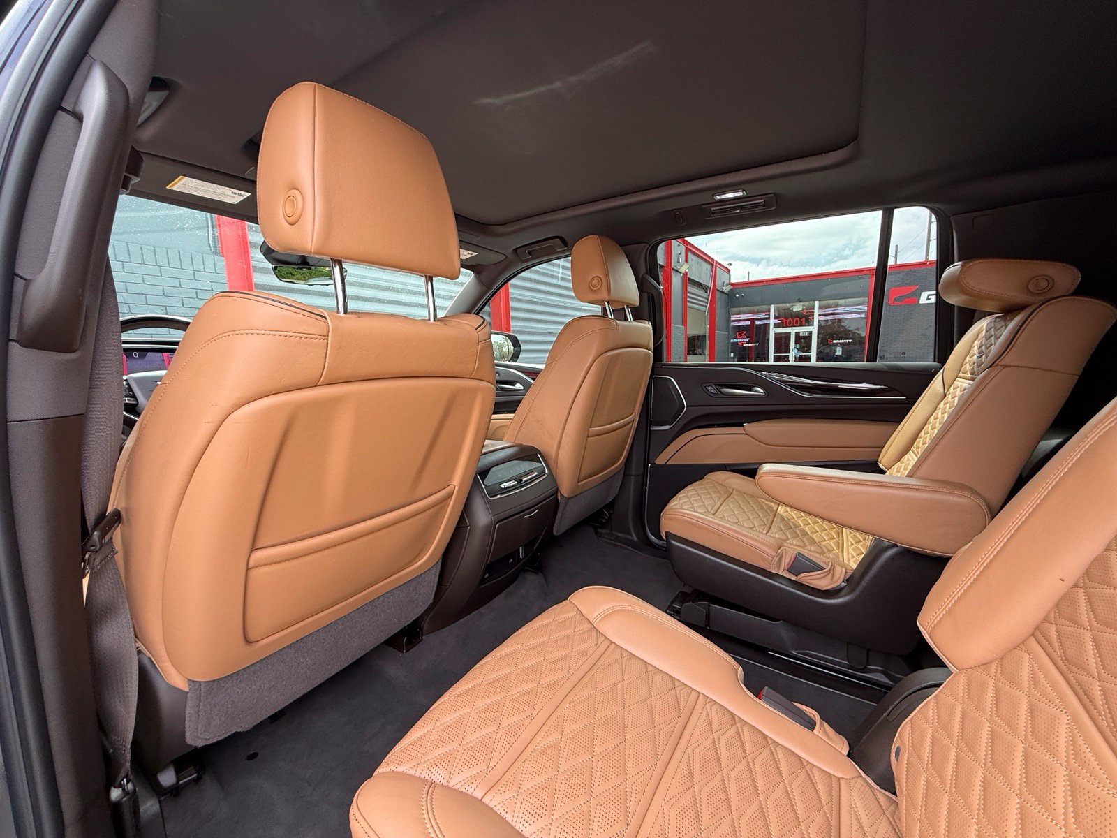 Used 2024 Cadillac Escalade ESV Sport AWD/4WD image 39