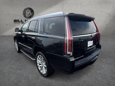 Used 2017 Cadillac Escalade Luxury AWD/4WD image 9