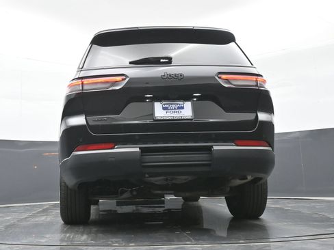 Used 2024 Jeep Grand Cherokee L Laredo AWD/4WD image 40