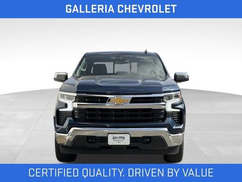 Used 2023 Chevrolet Silverado 1500 LT w/ Leather Package AWD/4WD image 3