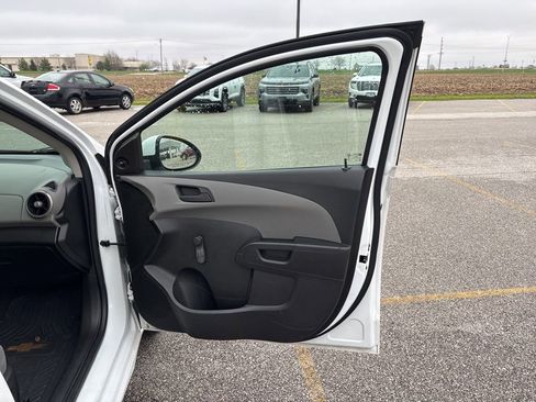 Used 2016 Chevrolet Sonic LS image 13
