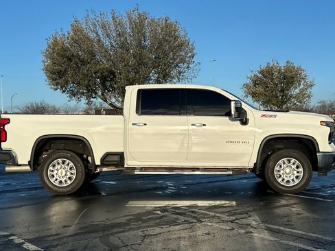 Certified 2025 Chevrolet Silverado 2500 LTZ w/ LTZ Premium Package image 3