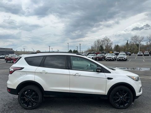 Used 2017 Ford Escape Titanium image 13