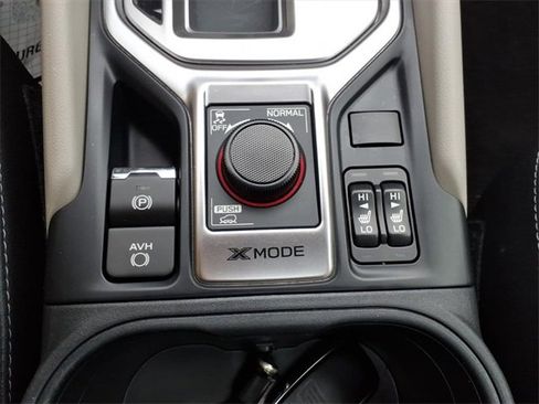 Used 2019 Subaru Forester Premium image 14