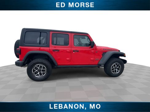 Used 2025 Jeep Wrangler Unlimited Rubicon AWD/4WD image 8