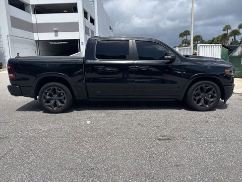 Used 2022 RAM 1500 Limited image 2
