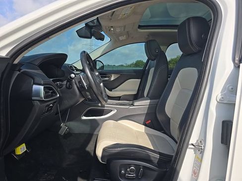 Used 2019 Jaguar F-PACE R-Sport AWD/4WD image 6