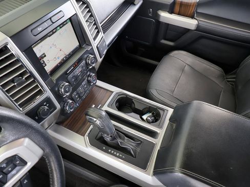 Used 2015 Ford F150 Lariat RWD image 40