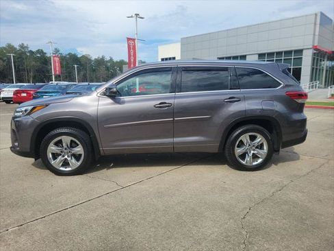 Certified 2019 Toyota Highlander Limited AWD/4WD image 2
