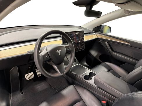 Certified 2023 Tesla Model Y Performance AWD/4WD image 9