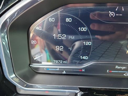 Used 2024 GMC Sierra 1500 Elevation image 27