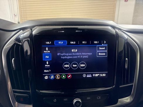Used 2020 Chevrolet Traverse RS FWD image 37
