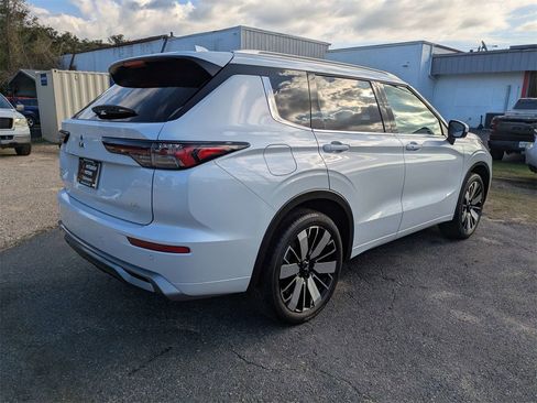 New 2026 Mitsubishi Outlander SEL image 4