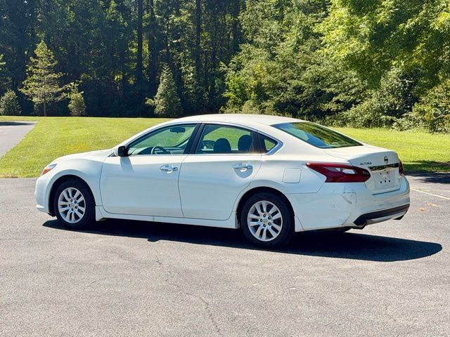 Used 2018 Nissan Altima 2.5 S FWD image 4