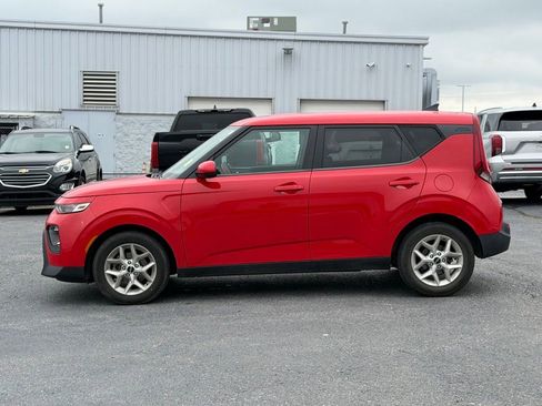 Used 2022 Kia Soul LX w/ Technology Package FWD image 8
