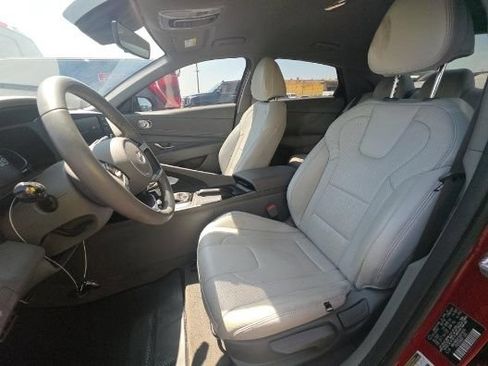 Used 2025 Hyundai Elantra Sport FWD image 10