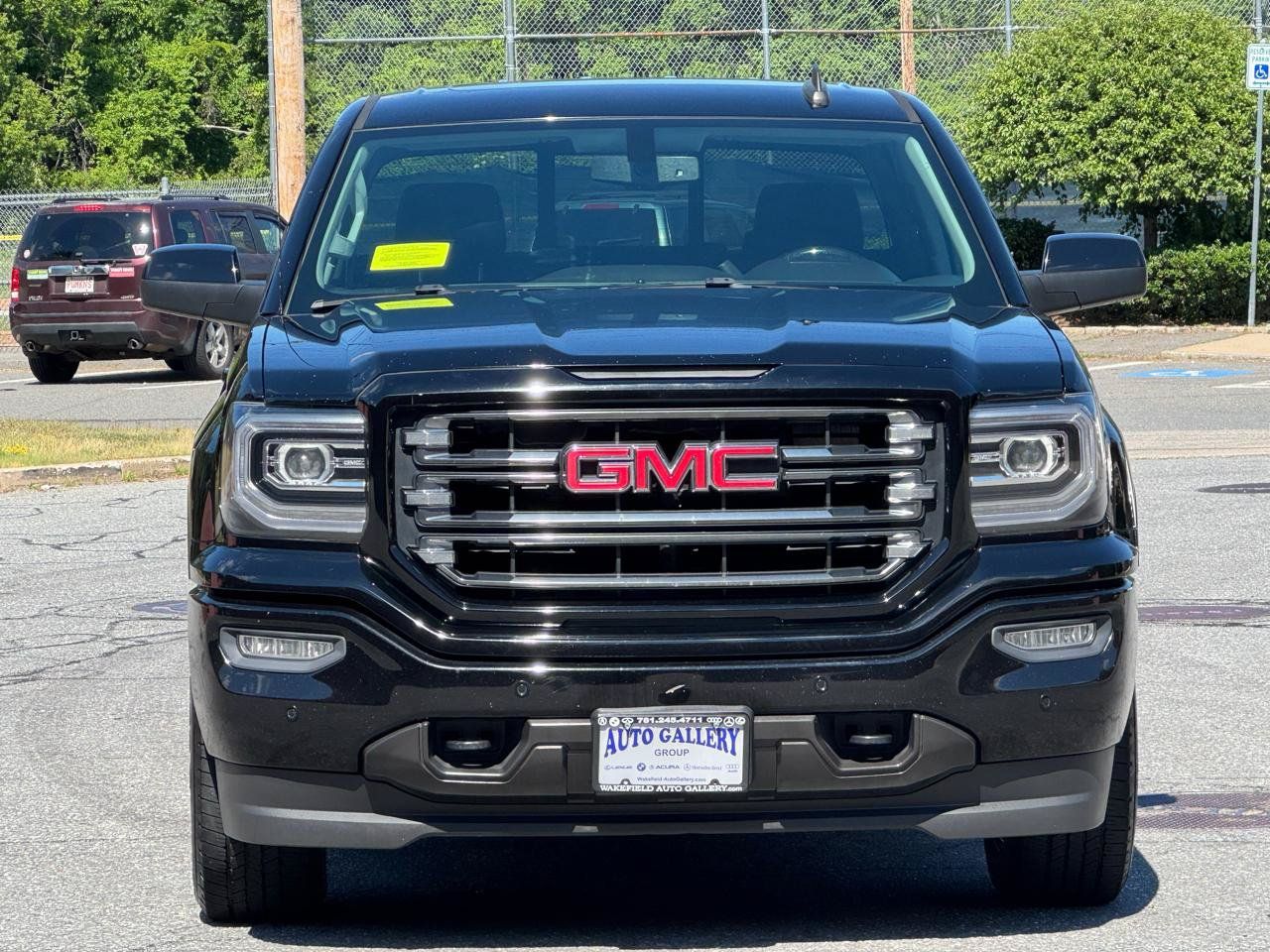 Used 2018 GMC Sierra 1500 SLT AWD/4WD image 2
