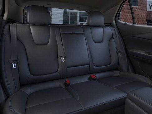 Used 2025 Buick Encore GX Sport Touring w/ Comfort Package FWD image 17