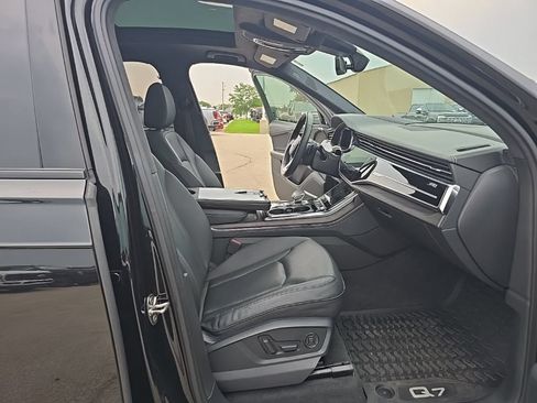 Used 2023 Audi Q7 AWD/4WD image 21