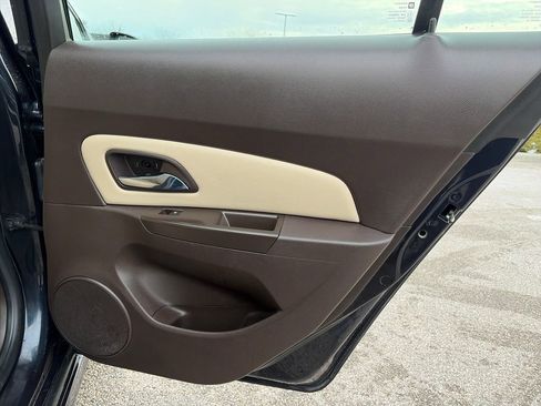 Used 2014 Chevrolet Cruze LT w/ RS Package image 34