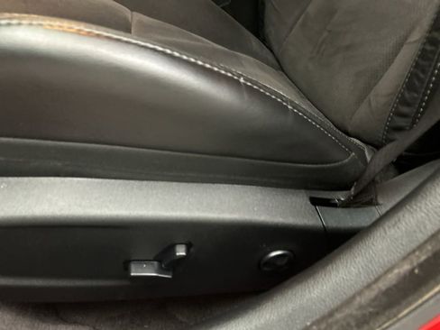 Used 2019 Dodge Charger R/T w/ Plus Group image 19