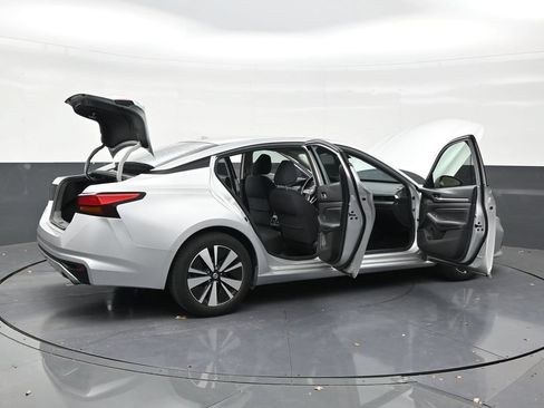 Used 2019 Nissan Altima 2.5 SV FWD image 28