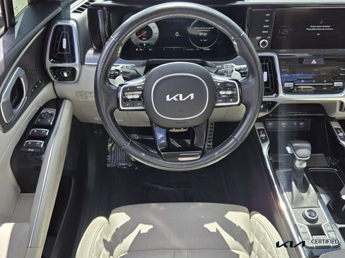 Certified 2023 Kia Sorento SX image 14