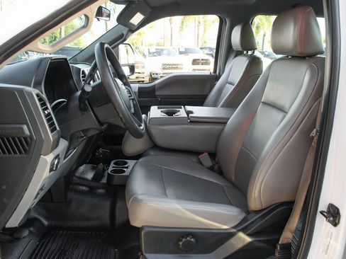 Used 2019 Ford F250 XL w/ Power Equipment Group image 24