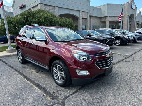 Used 2017 Chevrolet Equinox Premier w/ Enhanced Convenience Package FWD image 7