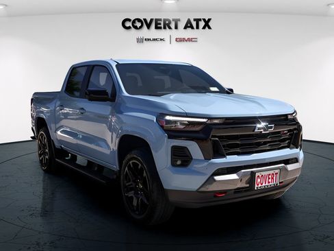Used 2025 Chevrolet Colorado Z71 w/ Technology Package AWD/4WD image 9