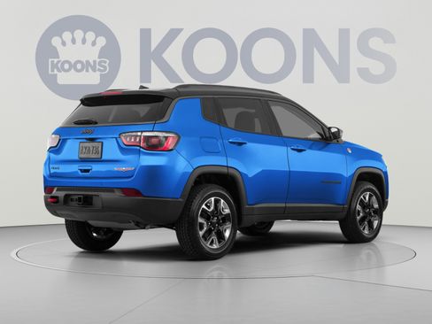 Used 2018 Jeep Compass Trailhawk w/ Safe & Security Group AWD/4WD image 4