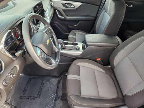 Used 2025 Chevrolet Blazer LT image 14