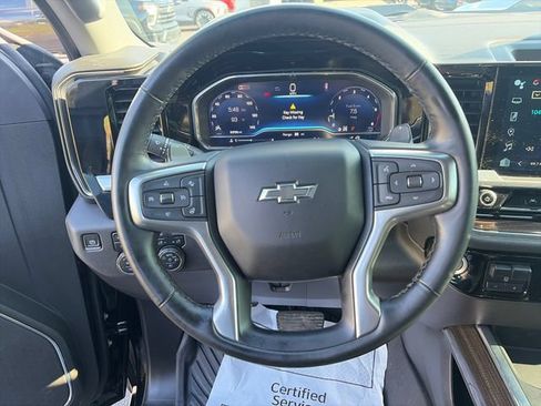 Used 2024 Chevrolet Silverado 1500 LT Trail Boss w/ Convenience Package II AWD/4WD image 14