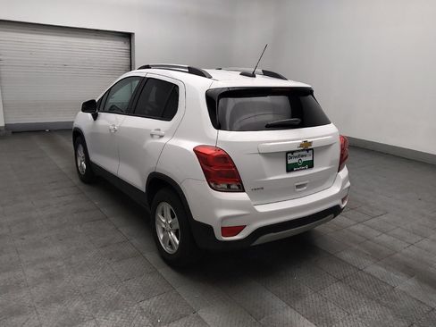 Used 2021 Chevrolet Trax LT FWD image 5