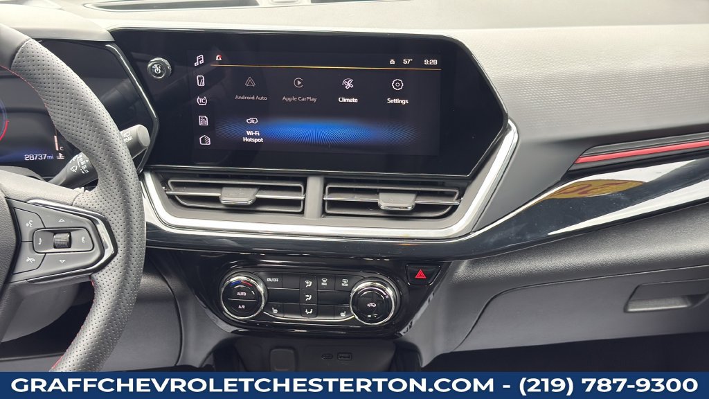 Used 2024 Chevrolet Trax RS w/ Driver Confidence Package FWD image 18