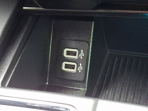 Used 2019 Ford F150 XLT w/ Equipment Group 302A Luxury AWD/4WD image 26