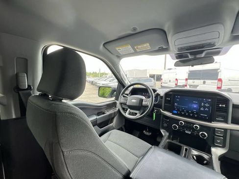 Used 2025 Ford F150 XLT w/ Equipment Group 301A Standard AWD/4WD image 17