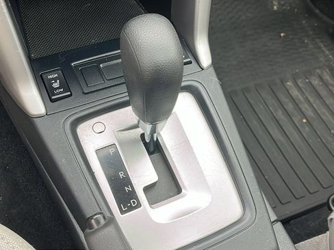 Used 2016 Subaru Forester 2.5i Premium image 19