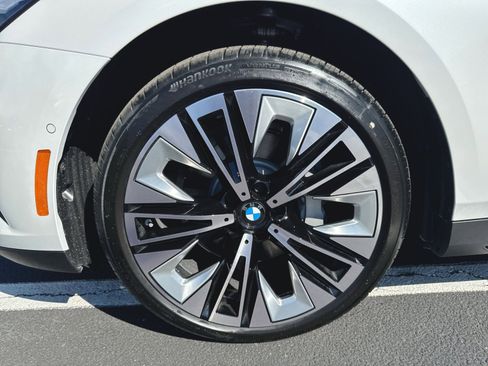 New 2026 BMW 530i xDrive image 7