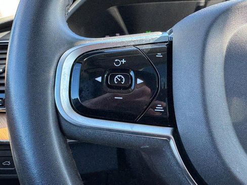 Used 2023 Volvo XC90 B5 Plus w/ Protection Package Premier image 18