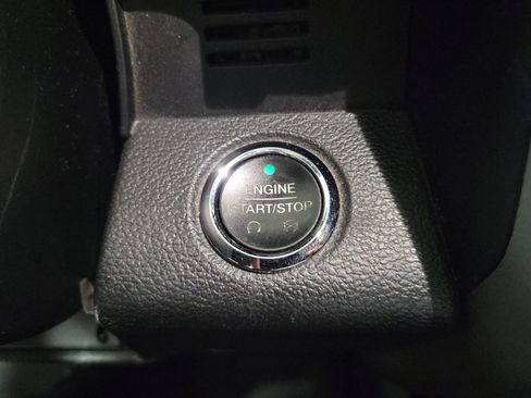 Used 2017 Ford F150 Lariat w/ Equipment Group 502A Luxury image 32