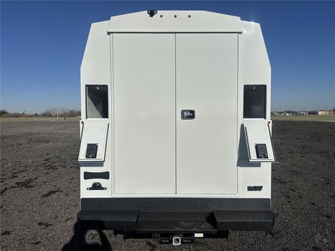 New 2025 Chevrolet Express 3500 w/ Power Convenience Package RWD image 4