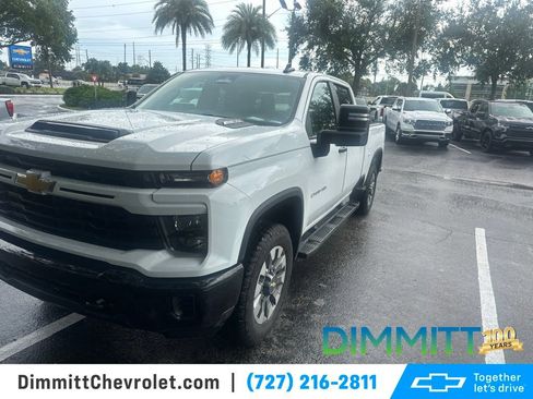 Used 2026 Chevrolet Silverado 2500 Custom RWD image 1