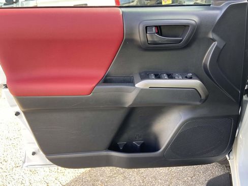 Used 2023 Toyota Tacoma SR5 w/ Technology Package image 11