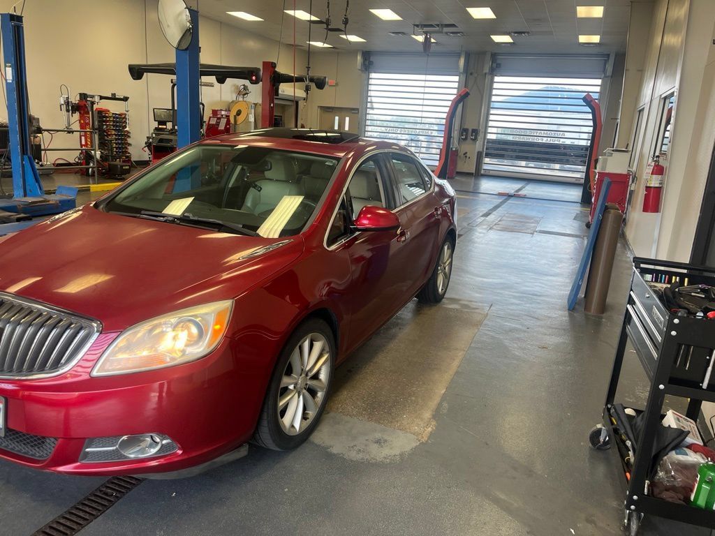 Used 2013 Buick Verano Convenience FWD image 2