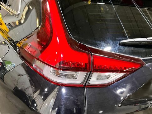 Used 2024 Mitsubishi Eclipse Cross LE image 29