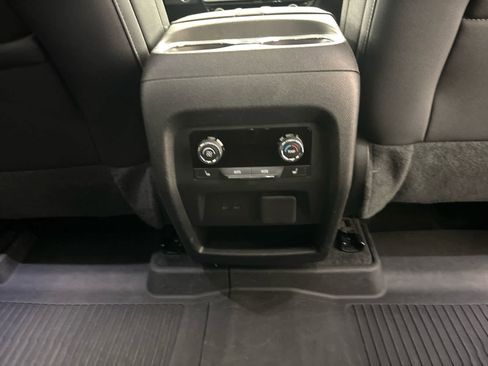 Used 2024 Chevrolet Traverse RS w/ LPO, Floor Liner Package image 19