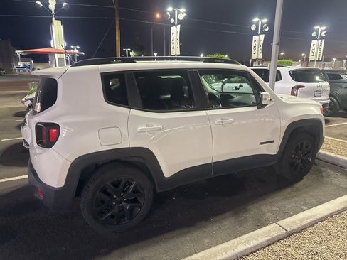 Used 2017 Jeep Renegade Altitude image 1