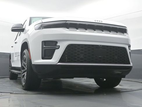 New 2026 Jeep Grand Wagoneer L Base image 55